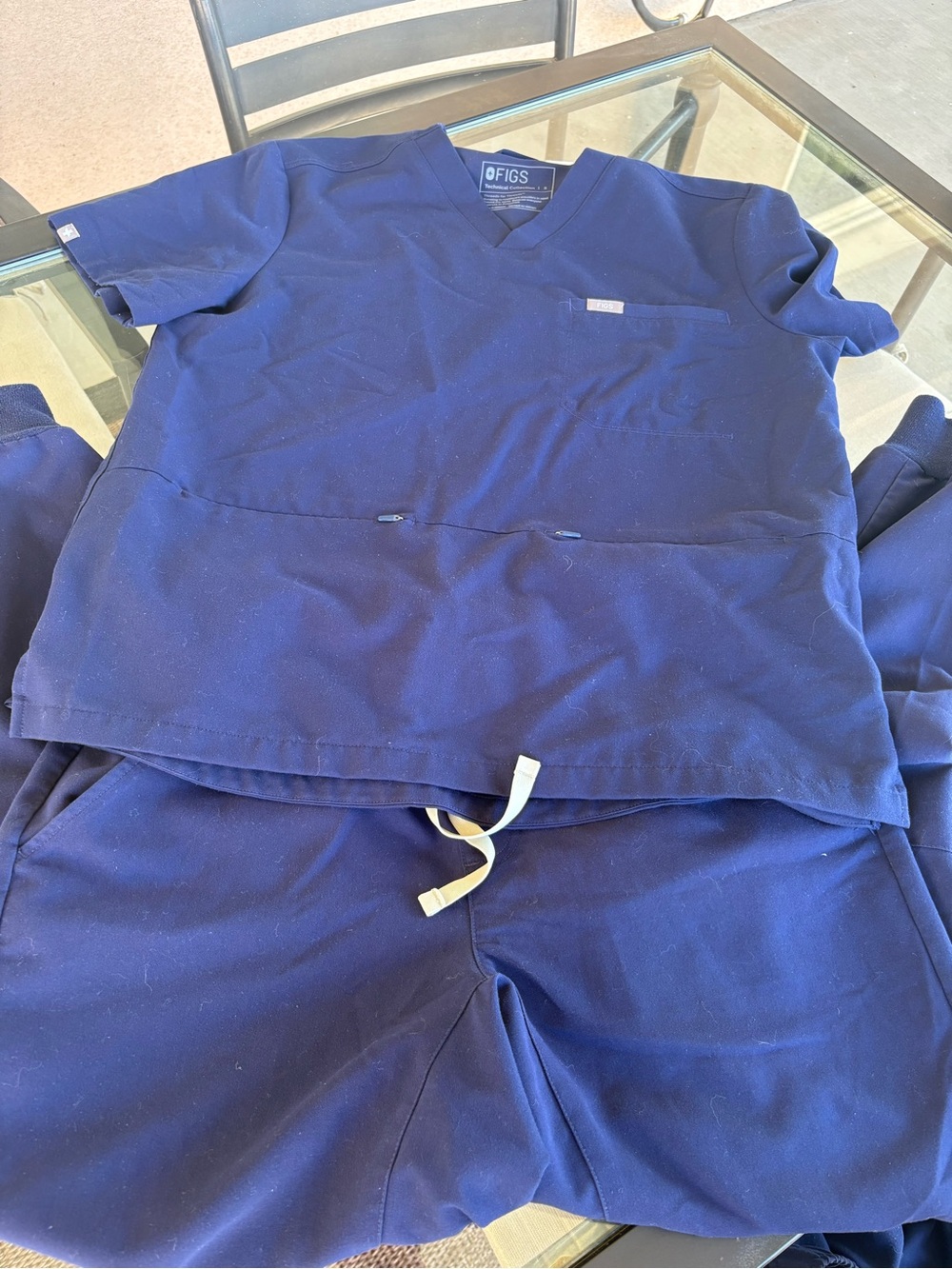 FIGS Scrubs Bundle Small Top and (2) Joggers